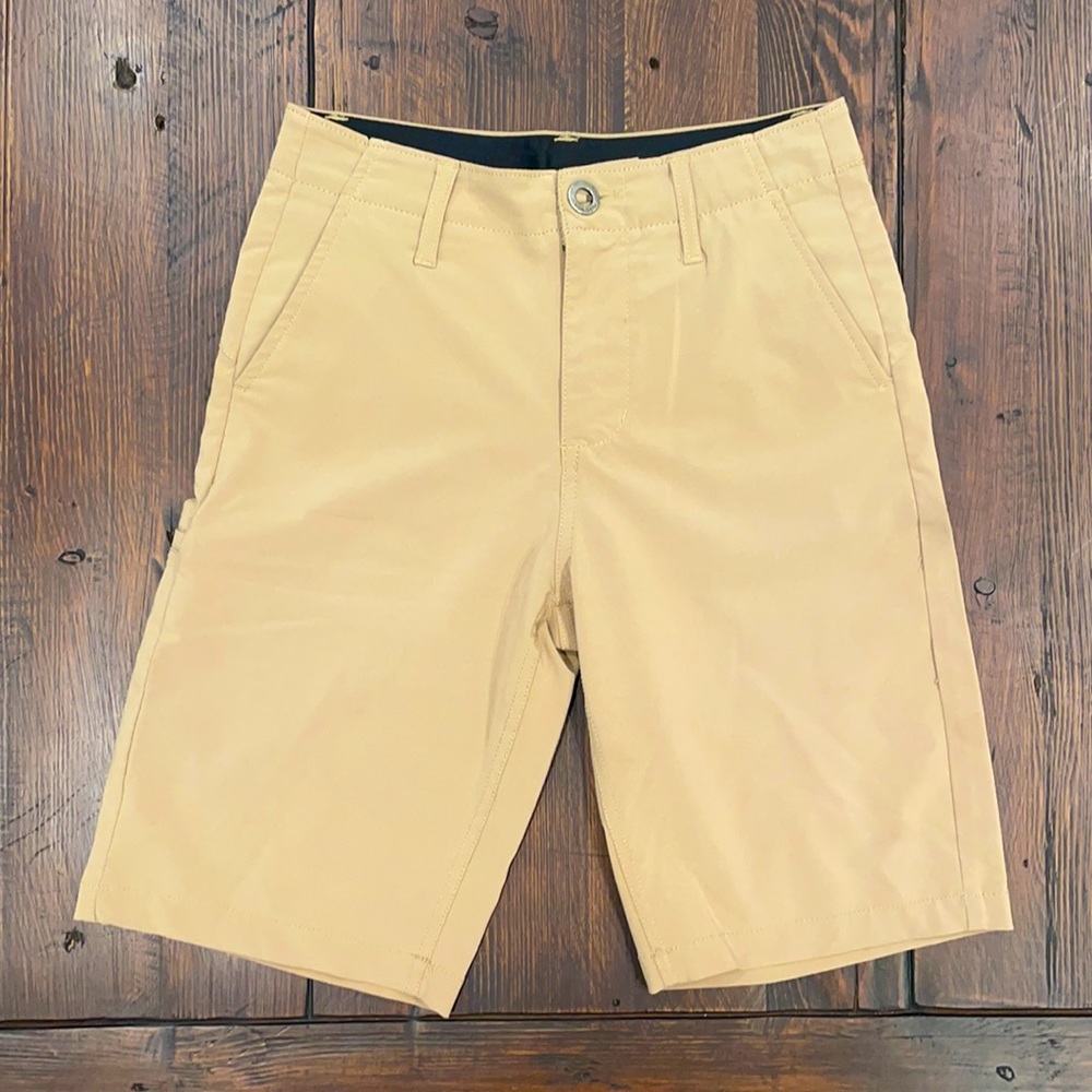 Volcom surf and turf hybrid shorts